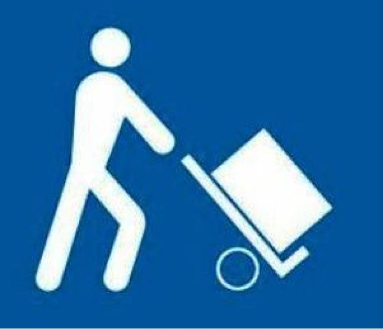 Deposito fronte strada